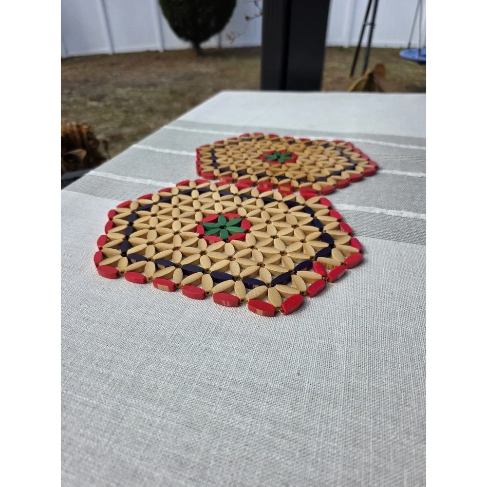 VTG Set 2 Wood Chip‎ Trivets 7x10 Red Green Black Geometric Kitchen Table